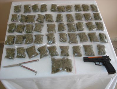 Sakarya'da 950 Gram Esrar Ele Geçirildi