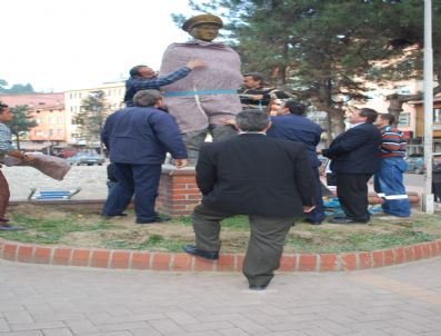 Yenice'de Tören Alanı Düzenlemesi