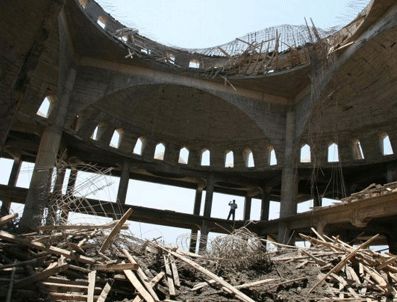 MUSTAFA TUNA - Cami inşaatı çöktü: 4 yaralı