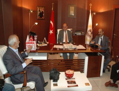 BEŞIR AYANOĞLU - Kayseri Sivil Toplum Örgütleri Mardin Belediye'sini Ziyaret Etti