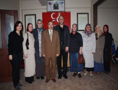 LATIF YUNUSOĞLU - Mhp Milletvekili Yunusoğlu'ndan Akçaabat İlçe Kadın Kolları'na Ziyaret