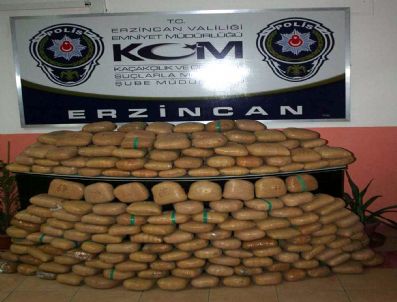 Oto Kurtarıcının Kasasından Esrar Çıktı