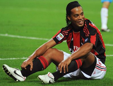 RONALDİNHO - Ronaldinho: Berlusconi'nin yardımına ihtiyacım yok