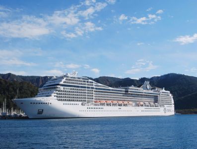 SOPHIA LOREN - Marmaris Limanına Sığınan Dev Gemi 4 Bin Turist Getirdi