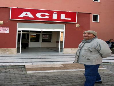 HALIL İBRAHIM ÖZSOY - Altınova Devlet Hastanesi'nin Acili Yeniden Kapatıldı