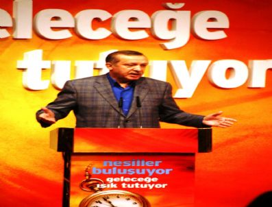 BERDAN MARDİNİ - Başbakan Erdoğan Mardin'de 'Nesiller Buluşuyor-3' Paneline Katıldı