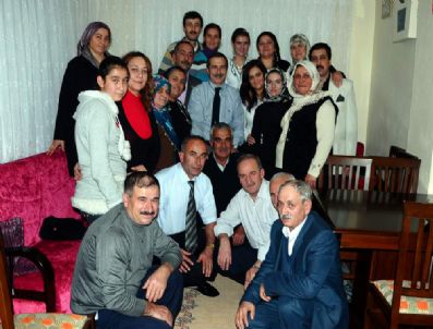 KARAALI - Tepebaşı Beledye Başkanı Ahmet Ataç Sazova Mahallesini Ziyaret Etti