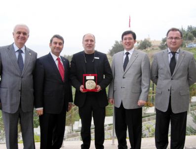 BUGÜN GAZETESI - Tso Yönetiminden Prof.dr. Ali Atıf Bir'e Ziyaret
