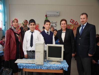 Ak Partili Kadınlardan Eğitime Destek