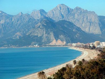 Antalya'ya gelen turist sayısı giderek artıyor