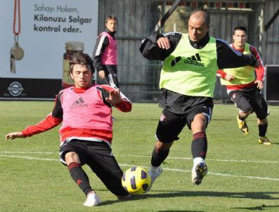 CELAL DOĞAN TESISLERI - Gaziantepspor, Beşiktaş Mesaisine Başladı