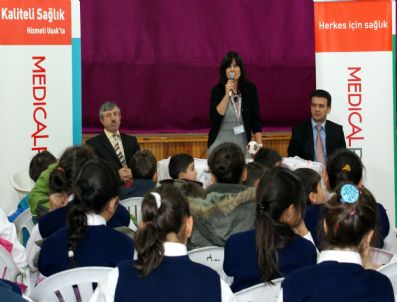 HALIT ZIYA UŞAKLıGIL - Göz Hastalıkları Çocuklarda Öğrenme Zorluğuna Neden Olabilir