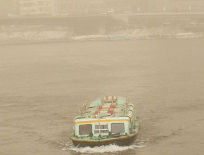 Kum fırtınasında 11 kişi öldü, 59 kişi yaralandı