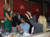 Seda'dan, Petek'e iltifat yağmuru!..