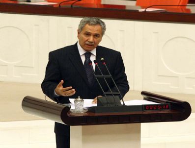 SIRRI SAKIK - Başbakan Yardımcısı Arınç, Meclis'te Kürtçe Konuşan Bdp'lilere Tepki Gösterdi