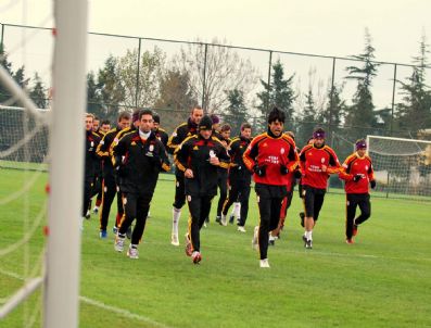 MILAN BAROS - Galatasaray, Konyaspor Maçı Hazırlıklarına Başladı
