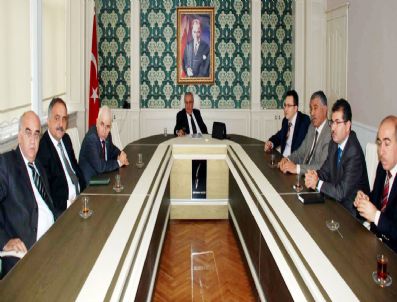 AYDıN BORU - Sosyal Hizmetler Kurulunun 2010 Yılı Son Toplantısı Yapıldı