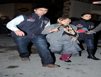 Yaşlı Kadın Boğazı Kesilerek Öldürüldü (2)