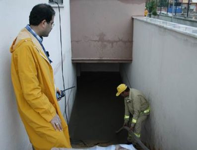 Adana'da Su Baskınında Orman Bölge Müdürlüğü Timleri İşbaşında