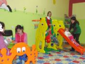 Çocuk Kütüphanesi Öğrencilere Hizmet Veriyor