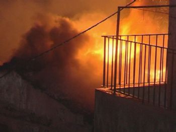 SEDAS - Gecekondu Alev Alev Yandı