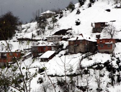 GECE NOBETI - Kara Kış Çırgan Köyünü Esir Aldı