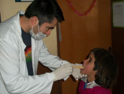 FIKRET ÇELIK - Selim'de Ağız Ve Diş Sağlığı Taraması Yapıldı