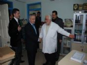 Vali Kamçı'dan Nizip Tıp Merkezi'ne Ziyaret