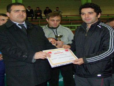 İDRIS AKBıYıK - Geyve'de Masa Tenisi Turnuvası Düzenlendi