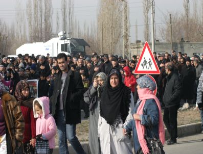 CEMIL TOMBUL - Hz. Hüseyin, Şehit Edilişinin 1371'nci Yılında Iğdır'da Törenlerle Anıldı