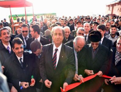 NEVZAT BOZKUŞ - İşadamından Köyüne Okul