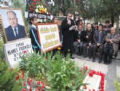 Merinos Halı'nın Kurucusu Mehmet Erdemoğlu Mezarı Başında Anıldı