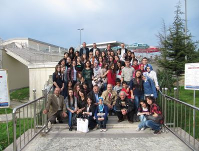 TATARISTAN - Sağlık Meslek Lisesi Öğrencileri Türk Evleri Müzesini Ziyaret Etti