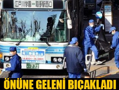 Belediye otobüsünü bastı 13 kişiyi bıçakladı
