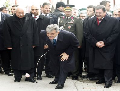 VEYSEL TIRYAKI - Cumhurbaşkanı Gül'den Topaç Şov