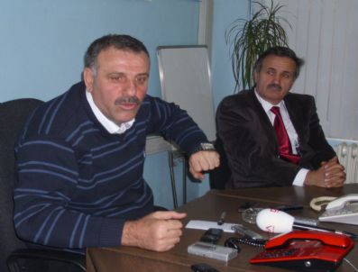 ALI BEKTAŞ - Kozlu Belediye Başkanı Ali Bektaş, Sekreterlerden Özür Diledi