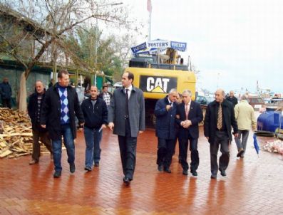 OSMAN TUNÇ - Altınoluk'un Yeni Balıkçı Barınağı'nı İncelendi