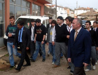 ABDULLAH CENGIZ - Bigaspor Taraftar Grubu Afacanlar'dan Şehit Ailesine Ziyaret