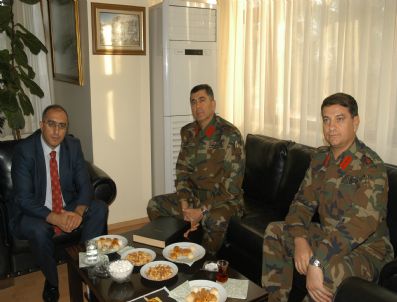 ZEKI ÇOLAK - Komutanlar'dan Kaymakam'a Ziyaret