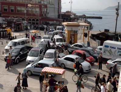 Çanakkale'de Araç Sayısı Artıyor