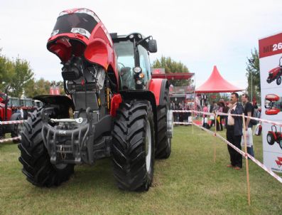 BEDRETTİN YILDIRIM - Çiftçi De Ekonomik Canlanmaya Ayak Uydurdu, Traktör Satışları 3 Kat Arttı