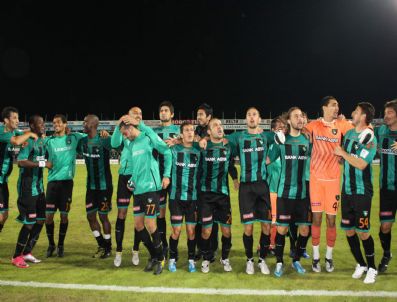 PALAS - Denizlispor İlk Yarının Lideri