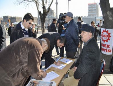 EMEK PARTISI - Emek Partisi Asgari Ücret İçin 2 Bin İmza Topladı