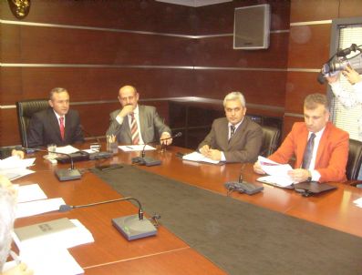OKTAY SARAL - Trabrikab Encümen Toplantısı'nda Kutlular'daki Çöp Depolama Tesisi'ne Olan Borç Konuşuldu