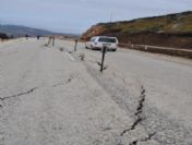 Antakya-altınözü Yolu Çöktü