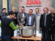 Aşure İkramı Gönülleri Birleştirdi