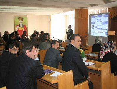 Büyükşehir'den Personele Tebessüm Eğitimi