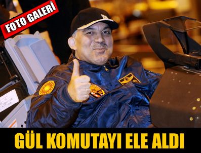 TUSAS - Cumhurbaşkanı Gül F-16 koltuğunda!