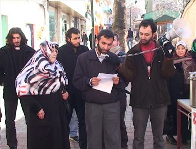 SARAYBURNU - İhh Gönüllülerinden Aşure İkramı