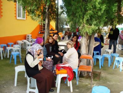 Mahalle Sakinlerinden Aşure Günü Etkinliği